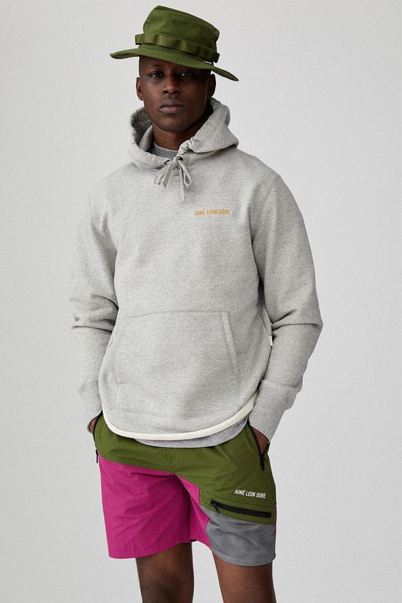 19 Ideas for Men’s Hoodie Outfits in : Streetwear, Casual, and Stylish Looks