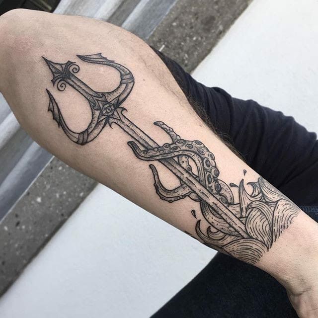 Poseidon Tattoo 26 Ideas : Powerful Greek Mythology Designs for Men Featuring Sleeve