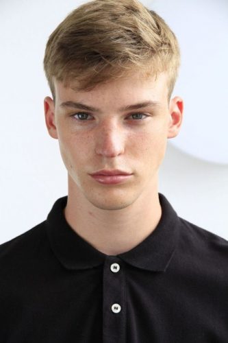 Stylish Guide: 19 Trendy Short Haircuts for Men Embrace Your Style