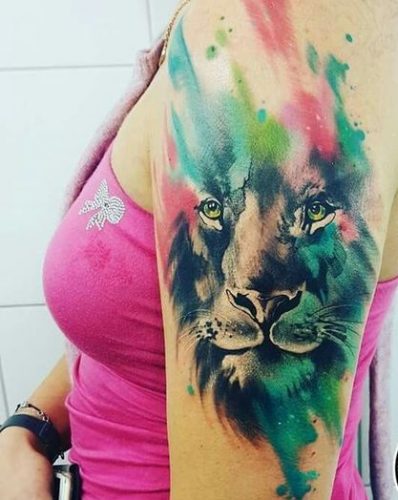 Vibrant and Striking: 19 Lion Tattoo with Color Ideas