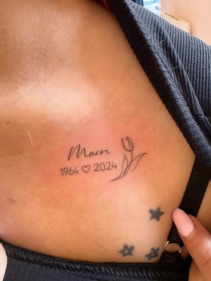 Mom Tattoos Ideas : Fresh Tattoos Ideals of Daughter, Son, Traditional, Simple, and Grief Inkige