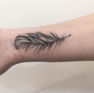 Hand Tattoos for Women 19 ideas