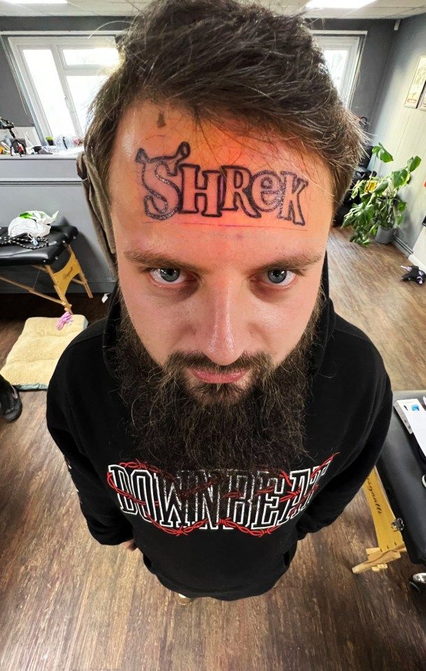 25 Face Tattoo Ideas Bold, Symbolic & Unforgettable Ink