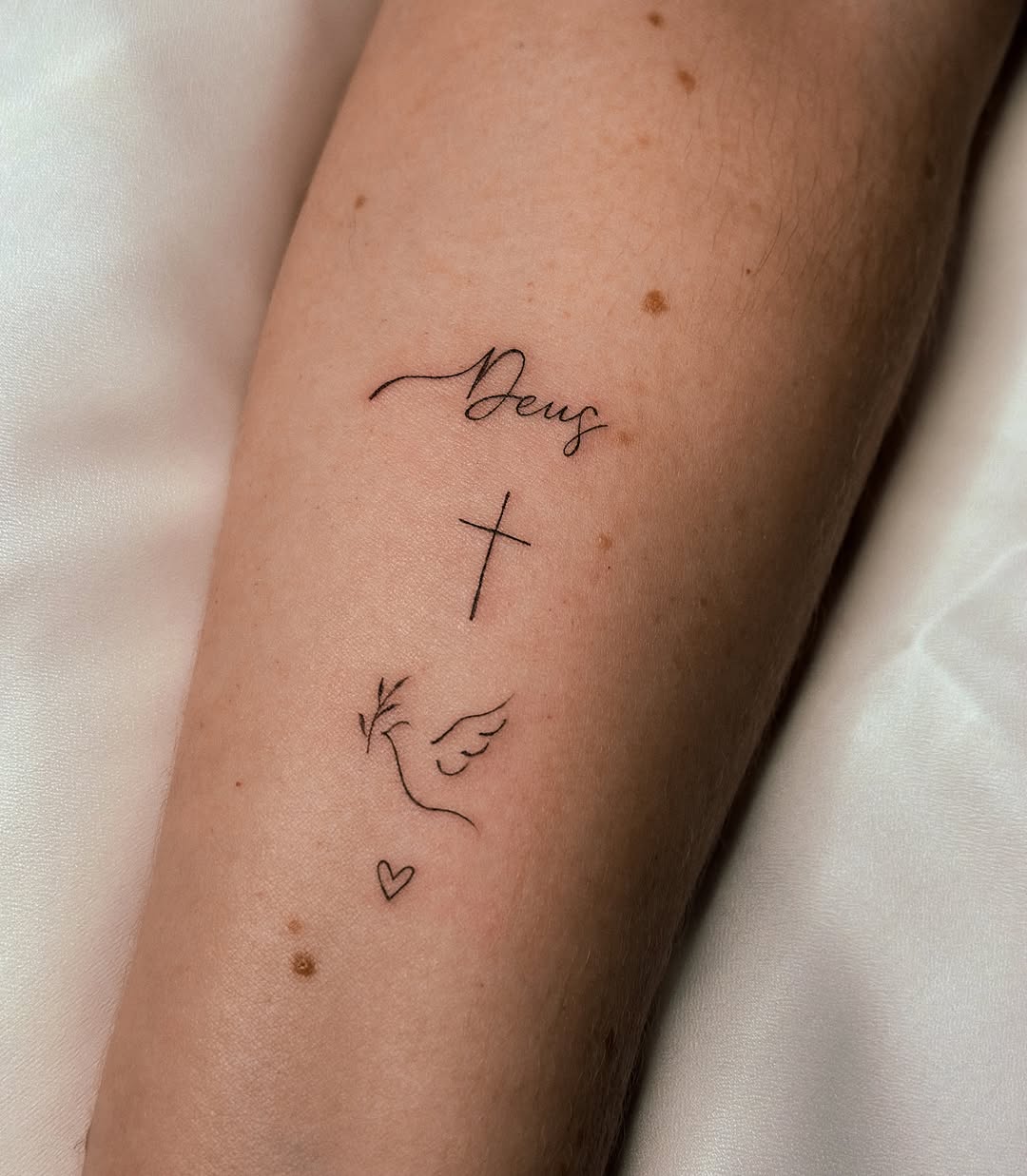 25 Faith Tattoo Designs That Inspire Strength And Devotion