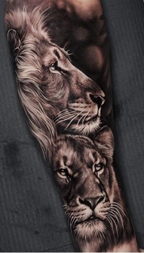 19 Cover Up with a Lion Tattoo: Transform and Renew