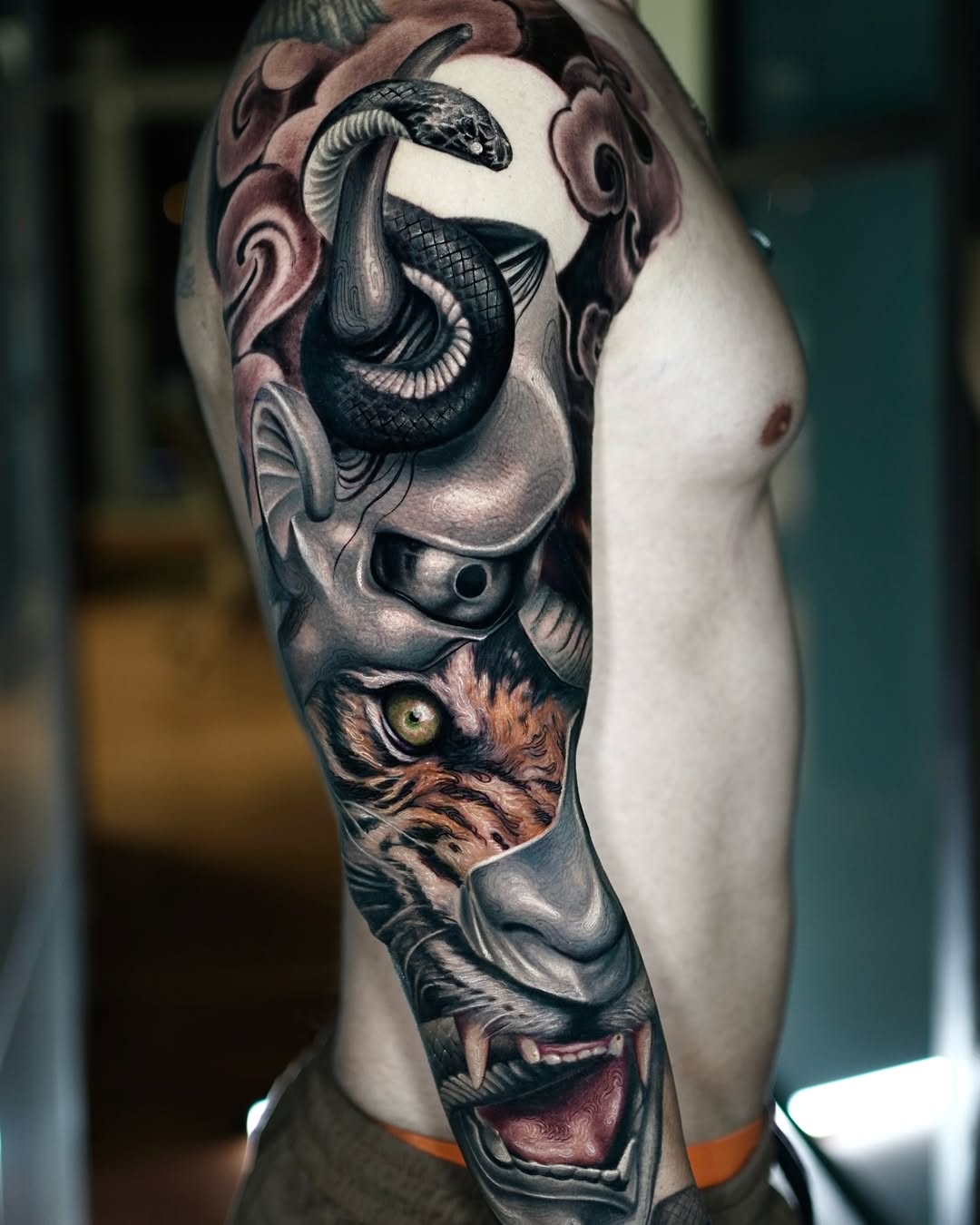 28 Full Sleeve Tattoo Ideas for Women & Men Japanese, Fine Line & Colorful Design Inspiration