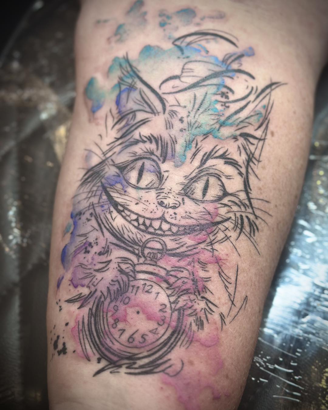 29 Cheshire Cat Tattoo Ideas: From Whimsical Grins to Dark Wonderland Symbolism
