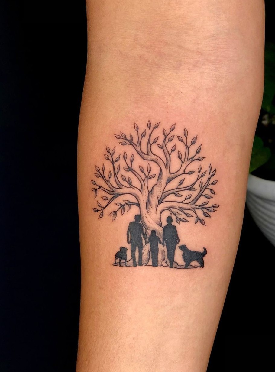 28 Family Tree Tattoo Designs Full of Meaning and Inspiration