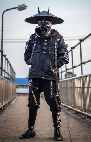 Explore 20 Techwear Styles for : Futuristic & Functional Men’s Urban Fashion