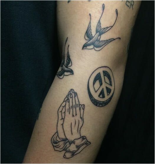 Praying Hands Tattoo Ideas : Rosary, Realism, Shoulder, Chest, Neck, Back and More