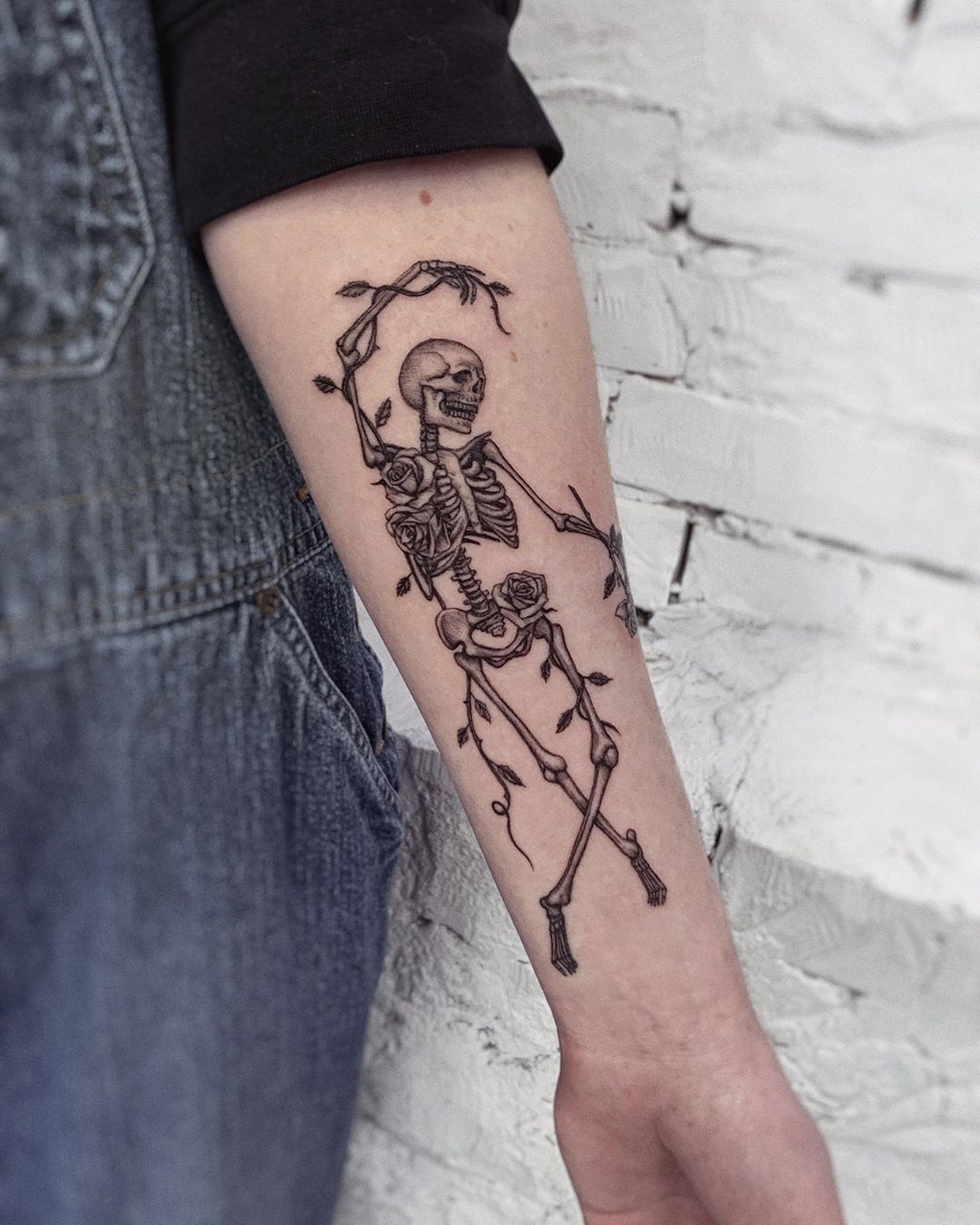 28 Skeleton Tattoo Ideas : Bold, Symbolic Ink That Stands the Test of Time