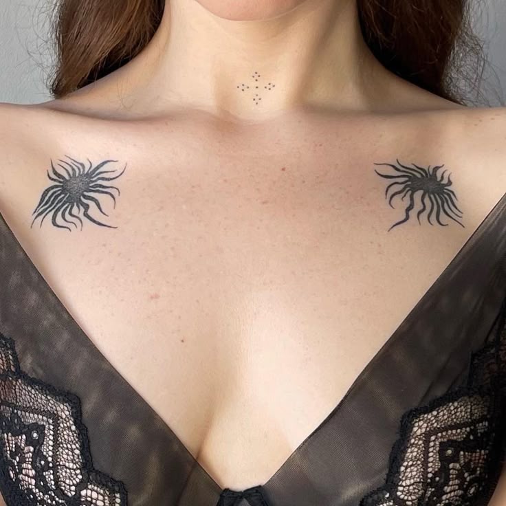 26 Shoulder Tattoo Ideas Women and Men – Ornamental, Fine Line, Eagle, Stencil, and More