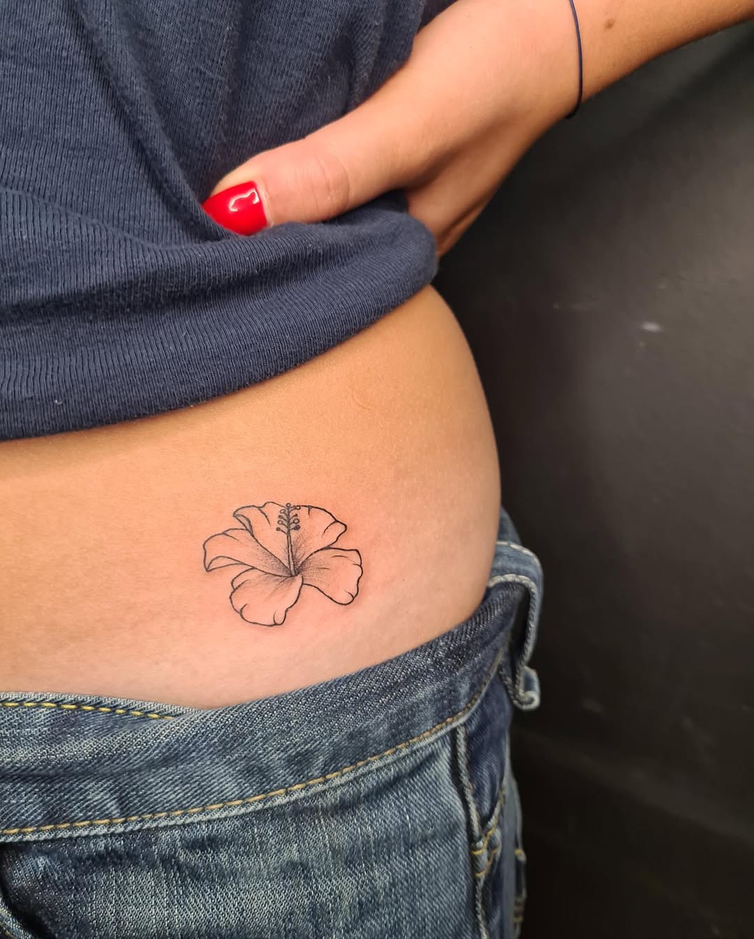 Hibiscus 27 Tattoo Ideas with Sleeve, Shoulder, Arm, Thigh &#038; Back Designs