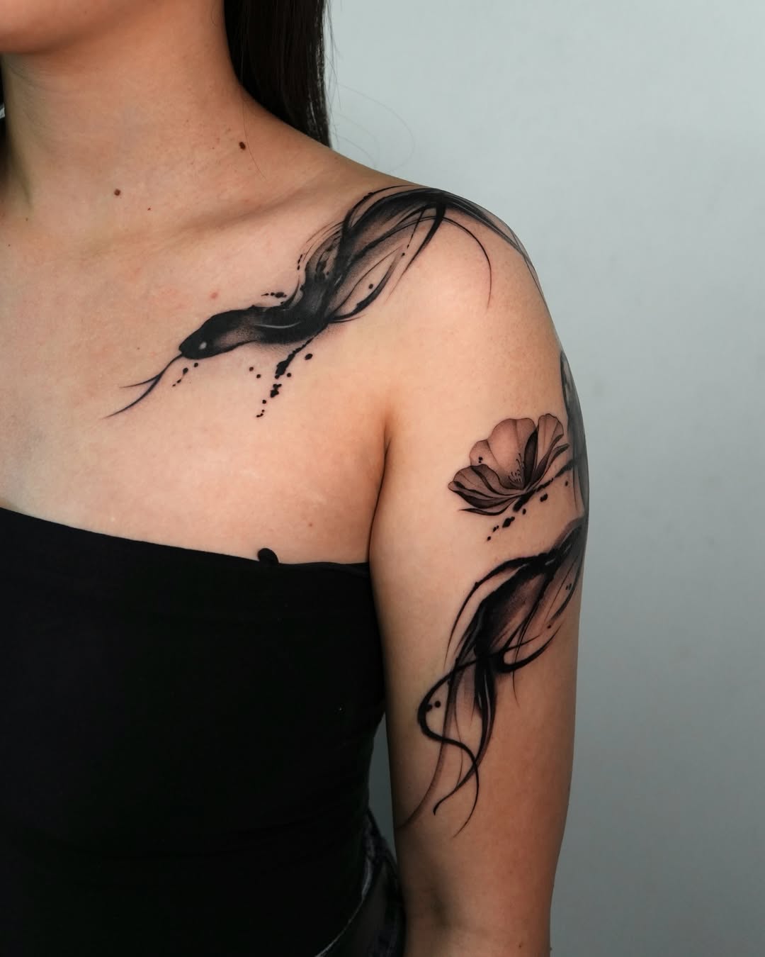 27 Collarbone Tattoo Ideas With Minimalist, Floral, Color, and Fine Line Designs