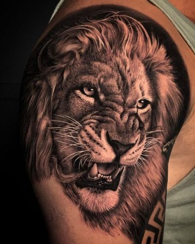 19 Cover Up with a Lion Tattoo: Transform and Renew