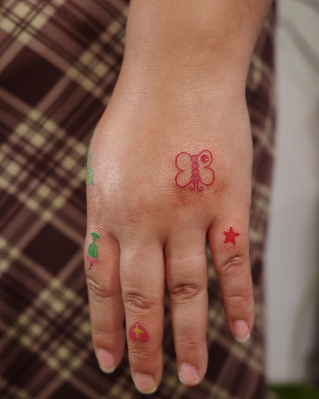 29 Butterfly Hand Tattoo Ideas Full of Meaning and Style