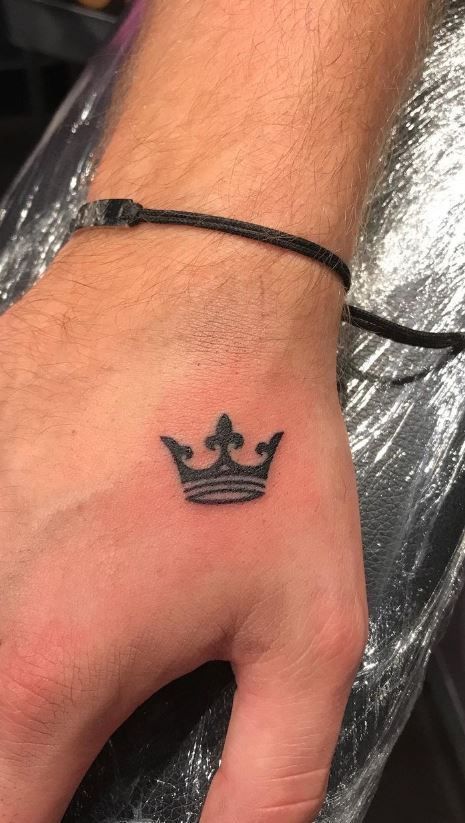 27 Crown Tattoo Ideas : Minimalist, Feminine, and King-Inspired Designs for Men and Women