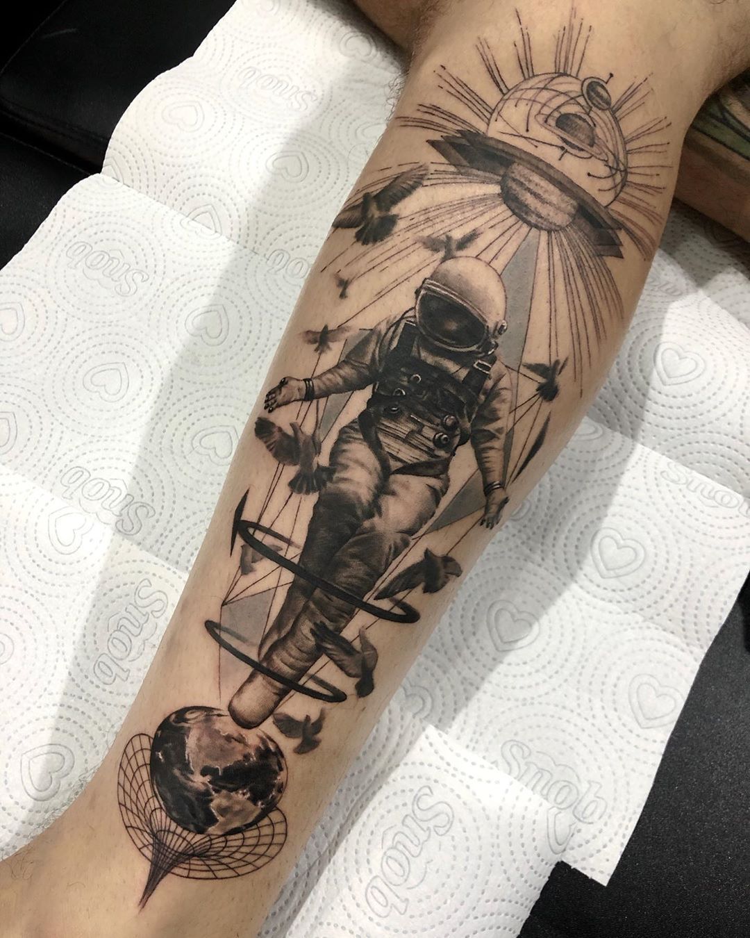 Astronaut Tattoo Ideas for Men and Women Minimalist, Stencil Outline, and Cosmic Designs