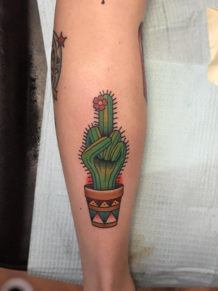 25 Cactus Tattoo Ideas : Creative, Minimalist, Traditional, and Realistic Designs for Women and Men