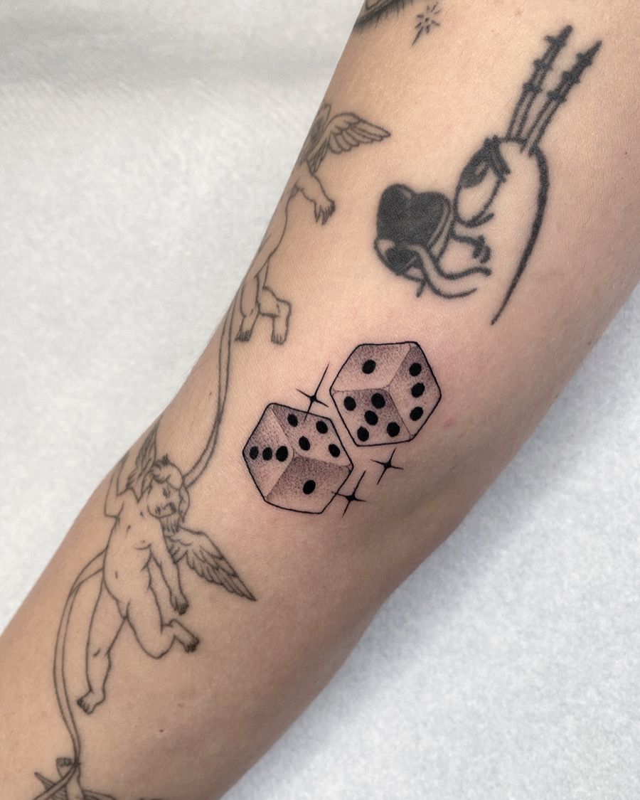 25 Dice Tattoo Ideas with Cool Flash Designs, Stencil Outlines & Men s Placement