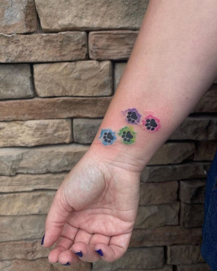 28 Paw Print Tattoo Ideas for Dog & Cat Lovers Memorial, Floral, Watercolor, Fine Line