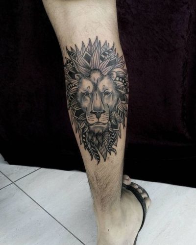 Leg Lion Tattoo: 22 Dynamic Designs for a Daring Look