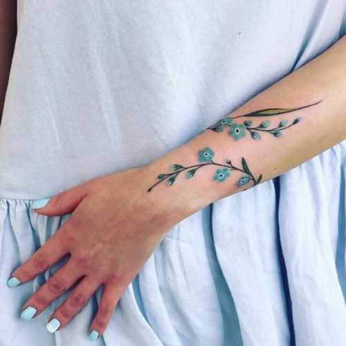 14 Wrist Wrap Tattoos for Women Ideas: Delicate and Stylish Ink