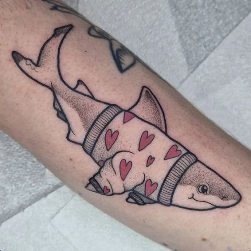 Explore 18 Stunning Shark Tattoo Designs for : From Elegant Minimalism to Vibrant Watercolors