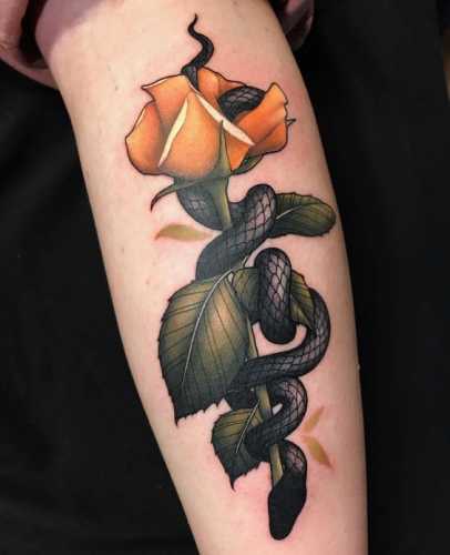 29 Snake and Flower Tattoos Ideas