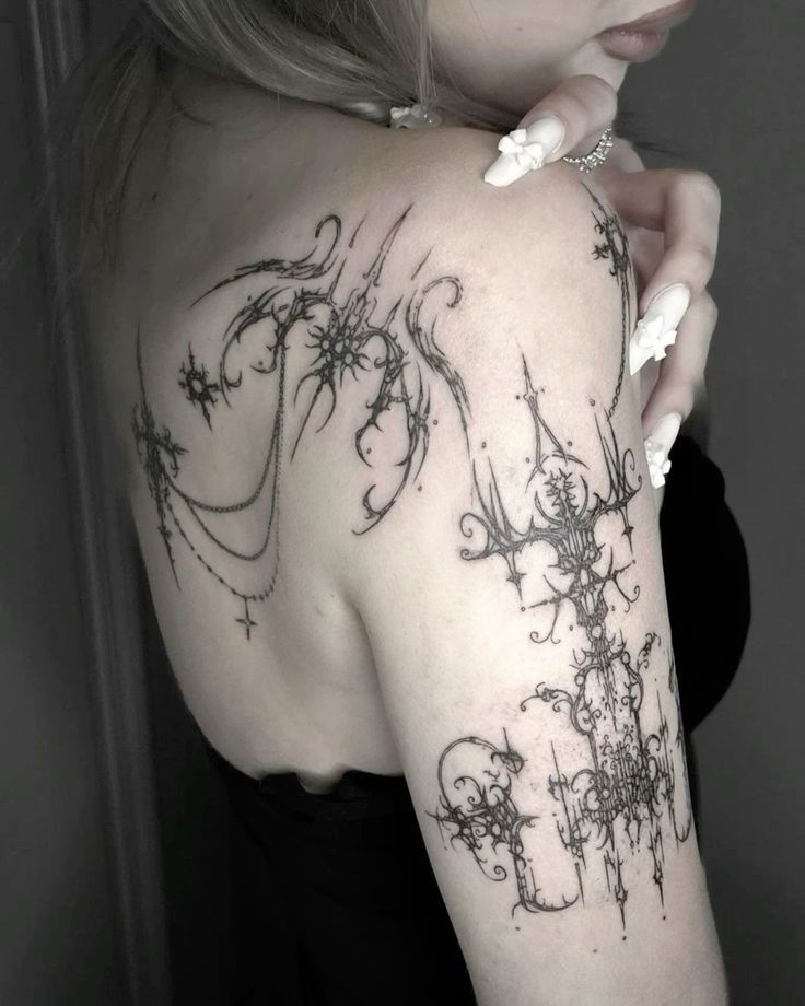 25 Inspiring Shoulder Cap Tattoo Ideas for Men and Women