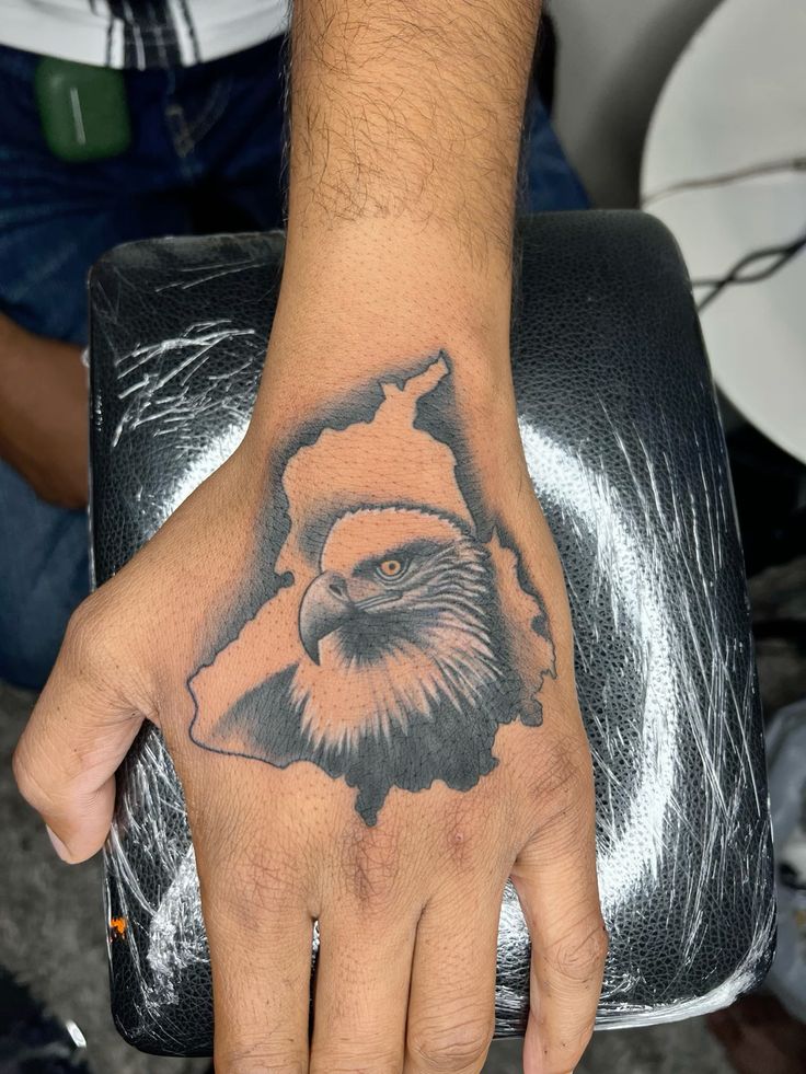 30 Eagle Tattoo Ideas : Bold Designs for Men and Women with Chest, Arm, Forearm, Minimalist