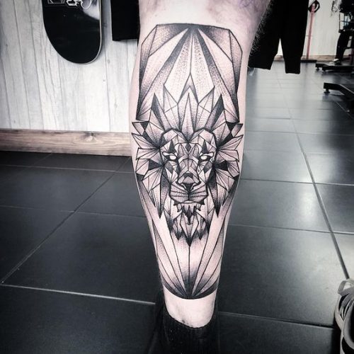 Leg Lion Tattoo: 22 Dynamic Designs for a Daring Look
