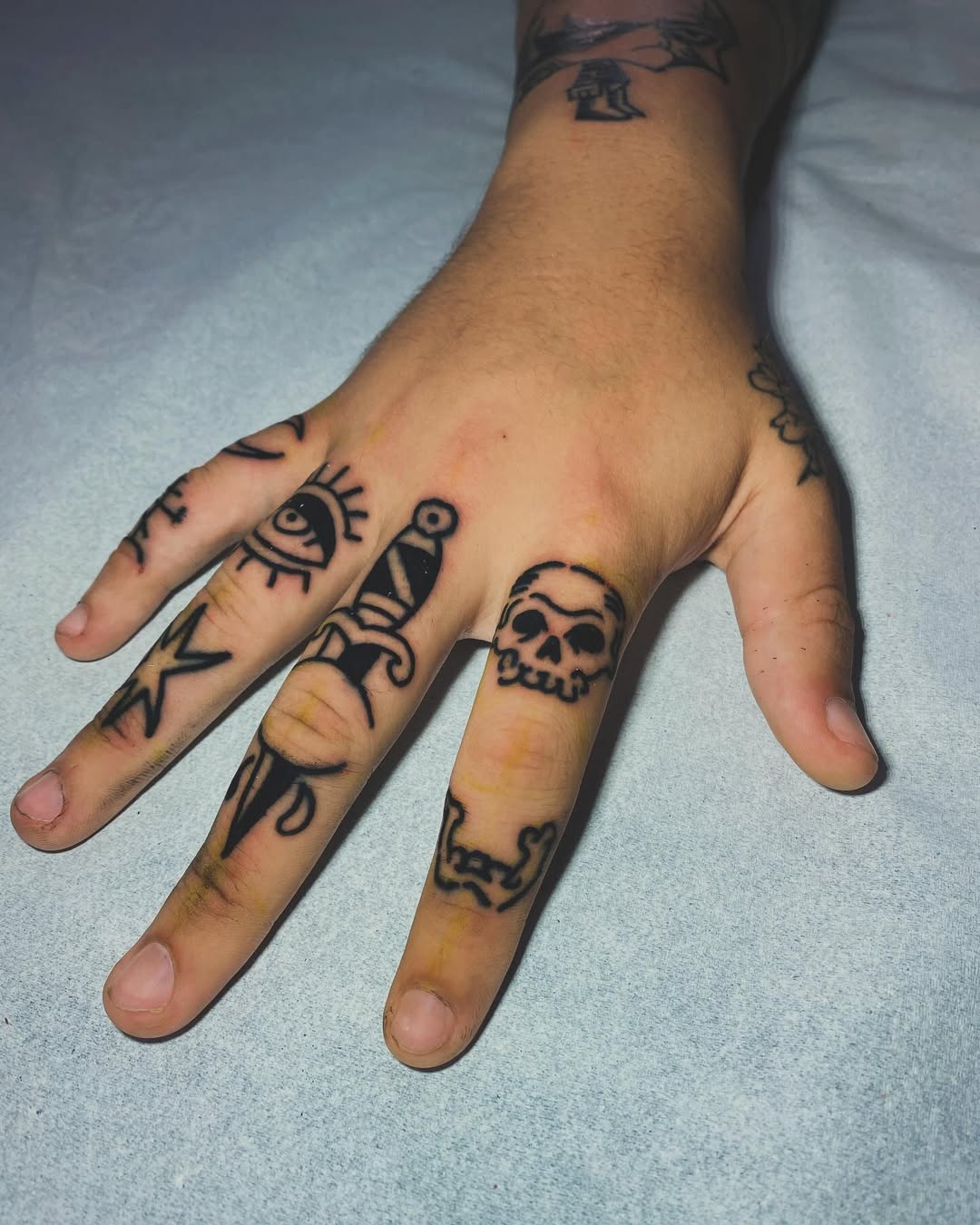 28 Alternatives Symbol Tattoo Ideas, Lettering Tattoo Ideas and Minimalistic Finger Tattoo Ideas