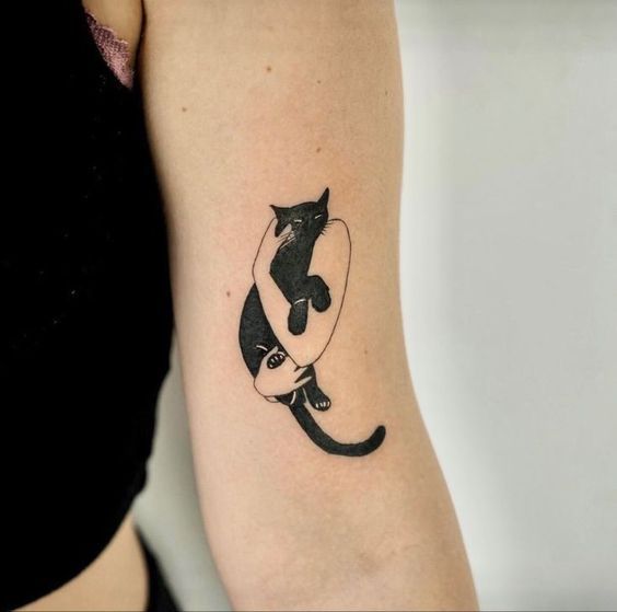 27 Black Cat Tattoo Ideas Realistic, Minimalist, Traditional & Witchy Designs