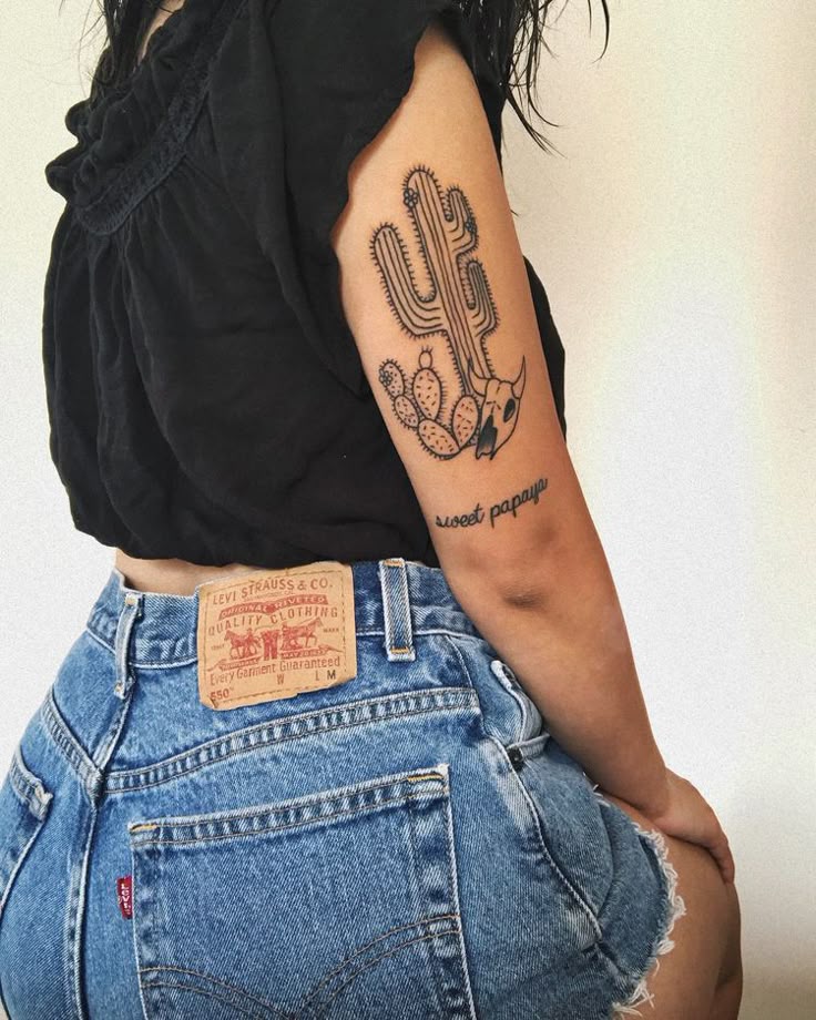 25 Cactus Tattoo Ideas : Creative, Minimalist, Traditional, and Realistic Designs for Women and Men