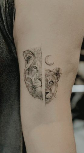 27 Minimalist Lion Tattoo: Subtle Elegance and Symbolism