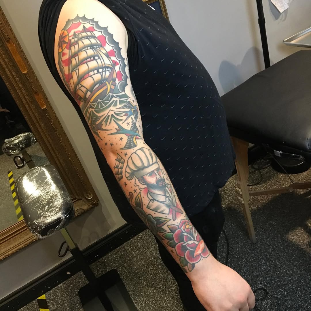 28 Traditional Tattoo Sleeve Ideas: Bold American, Black and Grey, Neo & Japanese Designs for Every Style