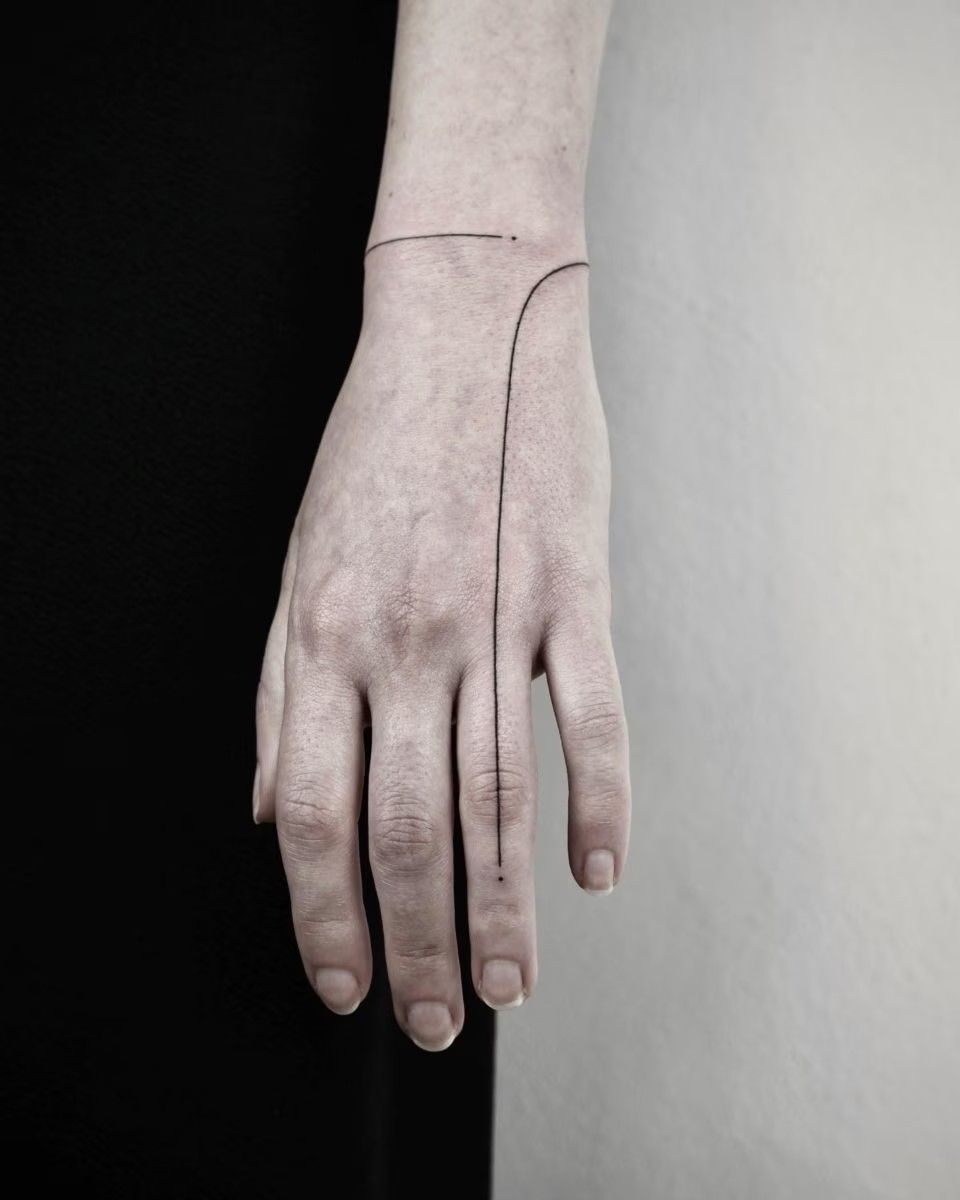 30 Line Tattoo Ideas: Clean, Clever Ways To Draw With Skin