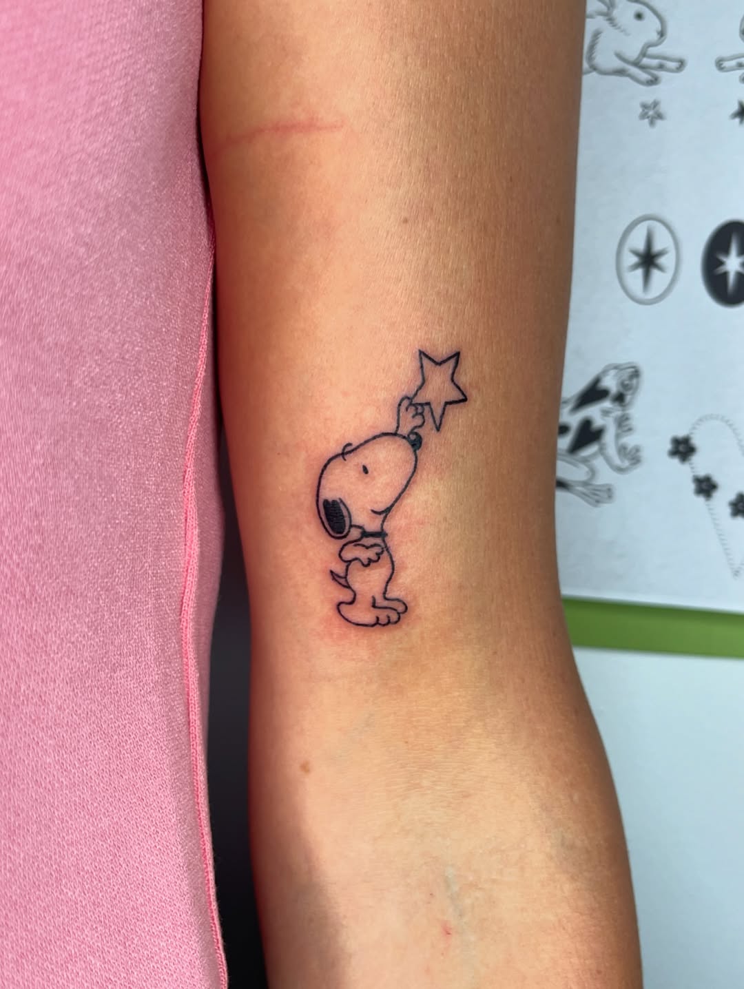 29 Snoopy Tattoo Ideas: Tiny Fine-Line, Joe Cool & Classic Designs for Women and Men