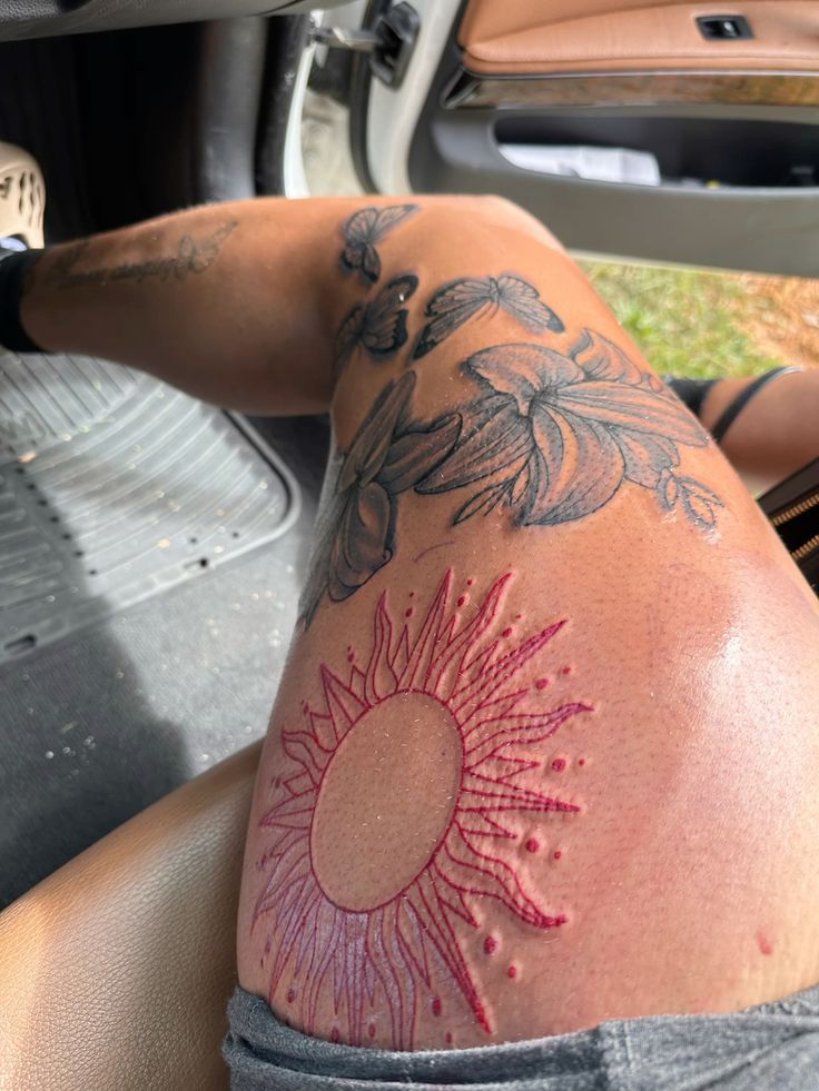 25 Thigh Tattoos Ideas : The Most Striking Designs to Inspire Your Next Ink