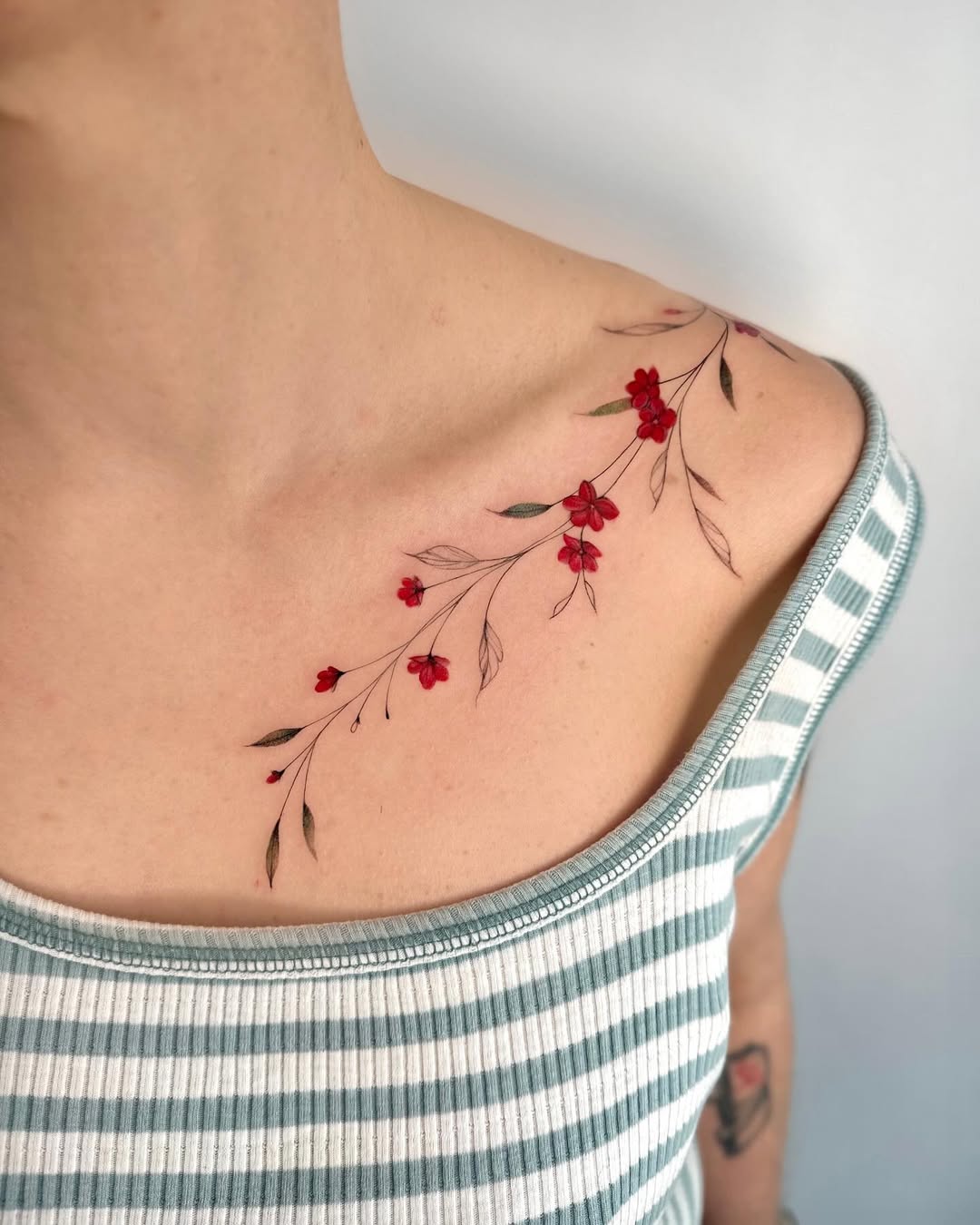 26 January Birth Flower Tattoo Ideas: Stunning Carnation and Snowdrop Designs