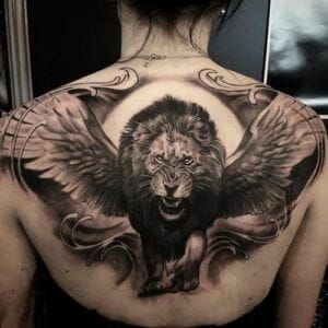 Neck Lion Tattoo: 17 Subtle and Striking Designs