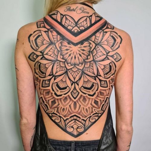 20 Dope Back Tattoo Designs for Women