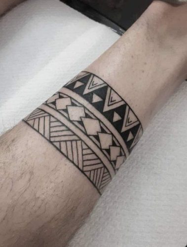 Symbolic Armband Tattoos: 17 Ideas for Men