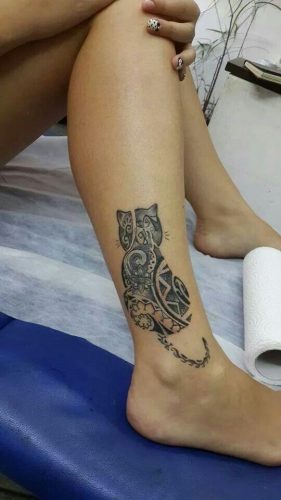 27 Cat Tattoo Ideas for the Foot