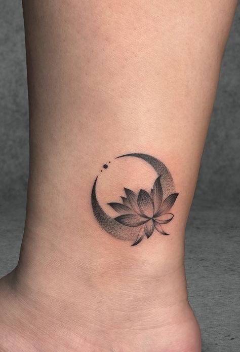 29 July Birth Flower Tattoo Ideas Fine Line, Spine, Arm, Shoulder & Sleeve Designs
