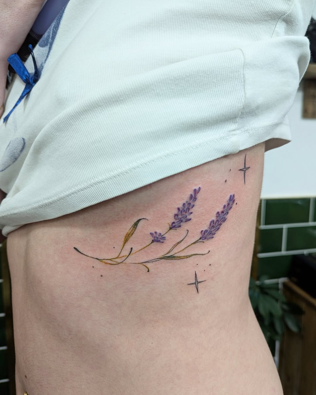 27 Lavender Tattoo Ideas : Fine Line, Bee, Rosemary, Black and Grey, Minimalist, Men and Women