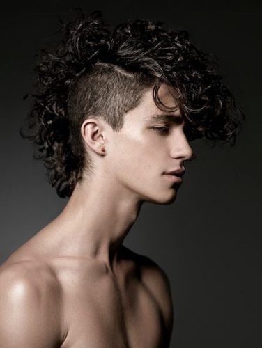 15 Trending Men’s Shoulder Length Hairstyles for : Curly, Braided, Undercut Styles