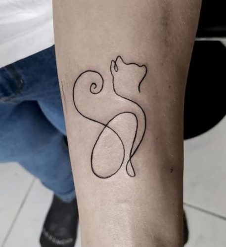 23 Minimalist Cat Tattoo Ideas