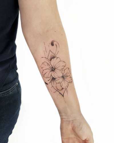 26 Hibiscus Flower Tattoo Ideas